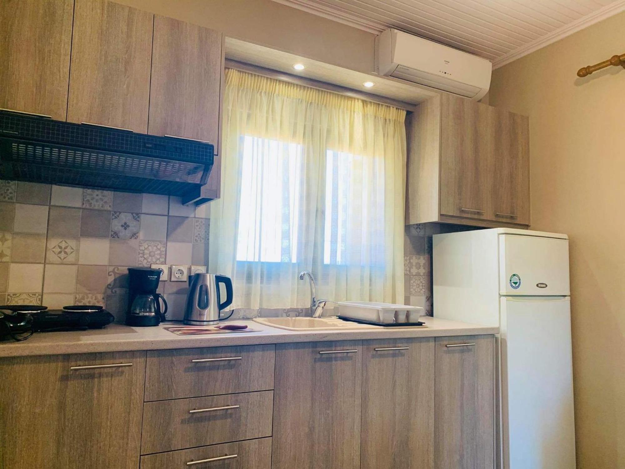 Finikes Apartments Stoúpa Cameră foto